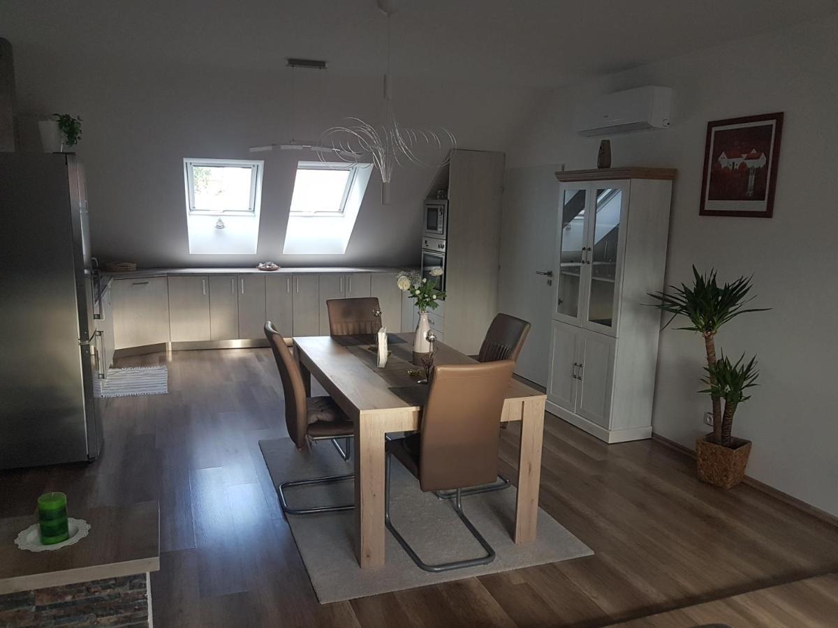 Ubytovani U Spacku Palava Novosedly  Extérieur photo