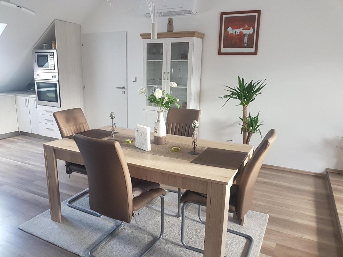 Ubytovani U Spacku Palava Novosedly  Extérieur photo